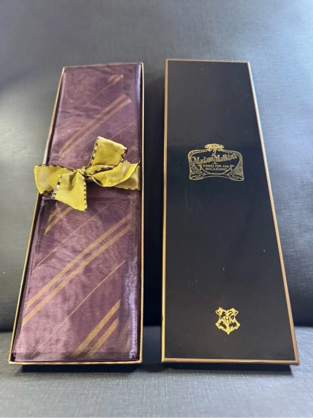 Harry Potter Gryffindor Tie Madam Malkin Warner Bros Licensed w/ Box